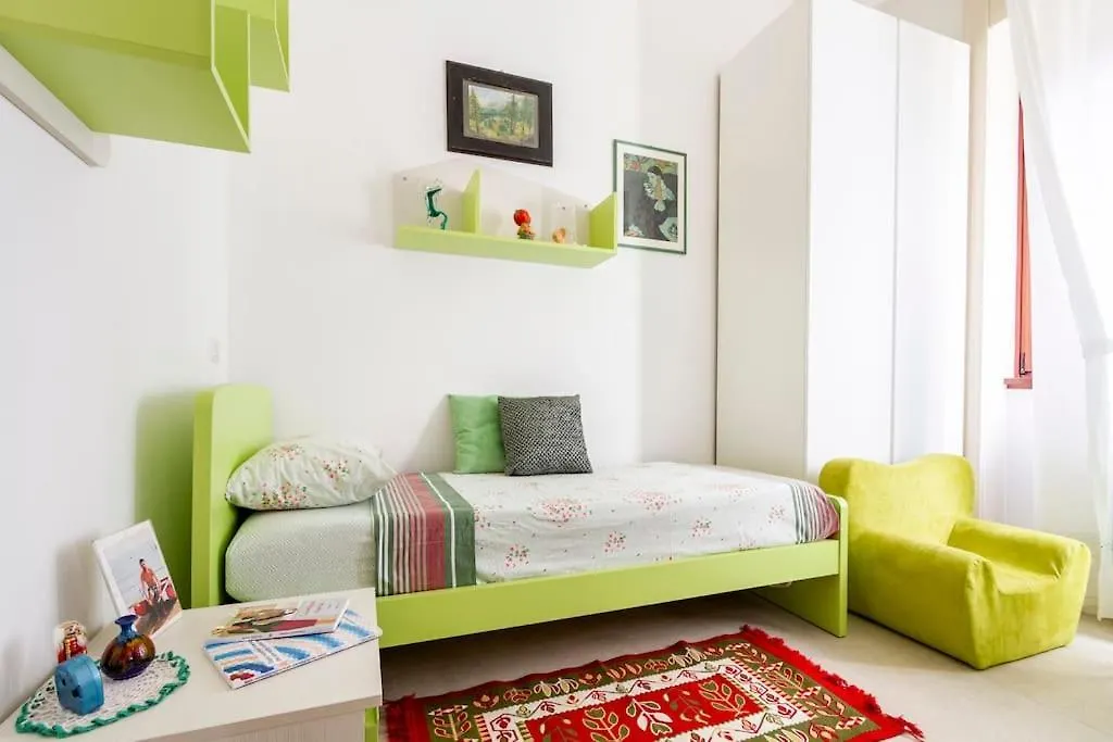 Appartamento Elegante E Tranquillo Милан 0*,  Италия